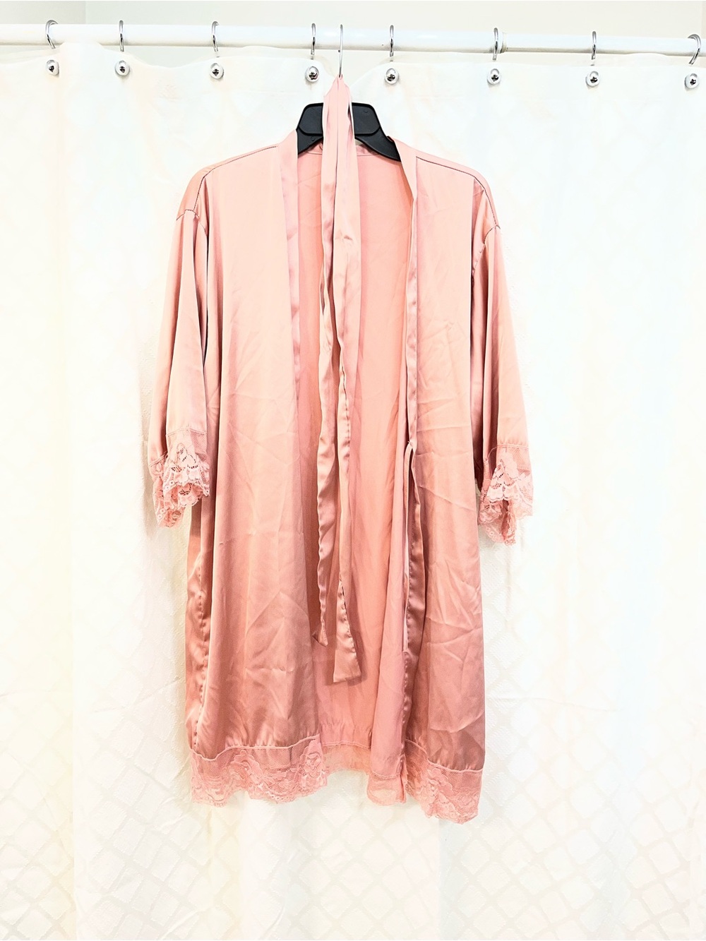 Women's Satin Lace-Trim Robe - Blush Pink